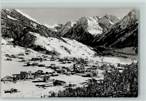 7250 Klosters - Klsoters Gesamtansicht mit Silvrettagruppe Winteraufnahme