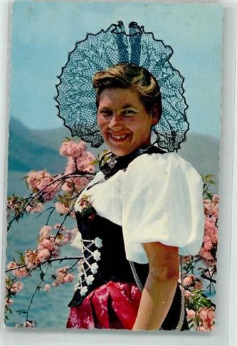 3000 Bern Berne Foto AK Portrait Frau in Festkleid