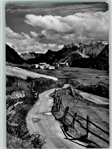 7545 Guarda - Am Weg Guarda-Bos-cha Blick gegen Bos-cha P. Lischanna und P. Pisoc