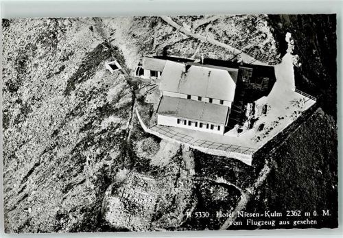 Niesen Gebrauchsspuren Fliegeraufnahme Hotel Niesen Kulm