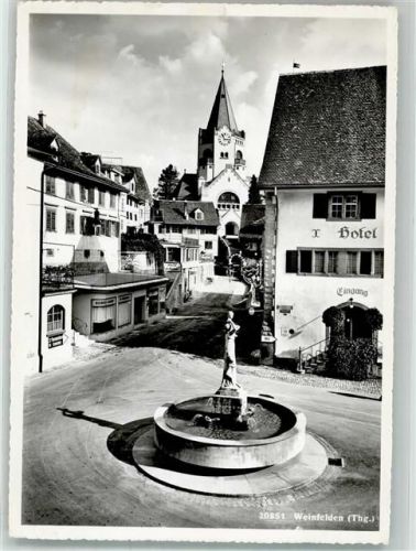 8570 Weinfelden 1954 Foto AK Hotel Kirche