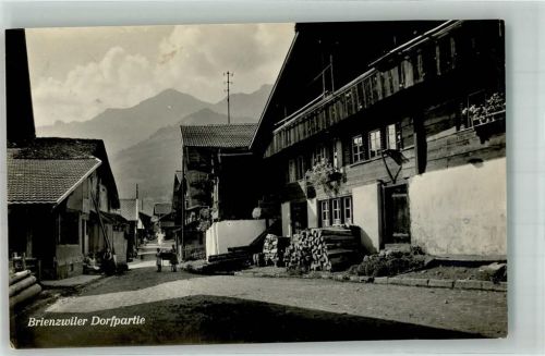 3856 Brienzwiler 1934 Foto AK Dorfpartie