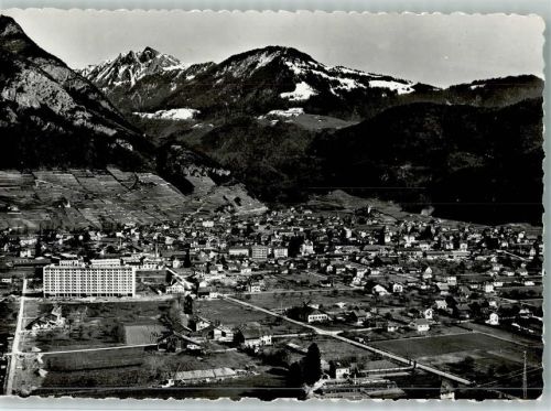 1860 Aigle - Fliegeraufnahme