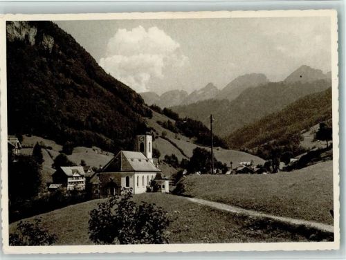 9655 Stein SG - Ortsansicht mit Kirche und Churfirsten