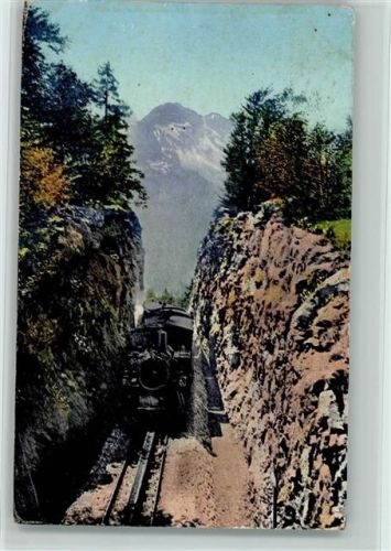 Brünigbahn auf der Passhöhe