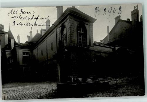 3000 Bern Berne Foto AK Alt-Bern Erbacherhof mit Bubenbergbrunnen