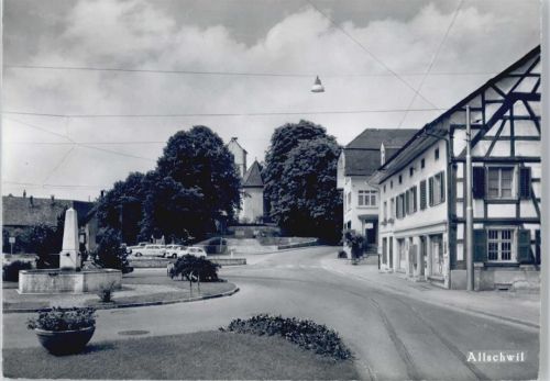 4123 Allschwil Neuallschwil - Blick zur Kirche, Brunnen