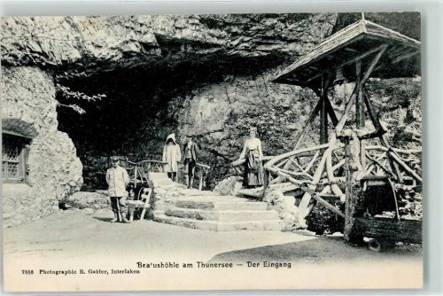 3800 Sundlauenen - Am Eingang zur Beatushöhle