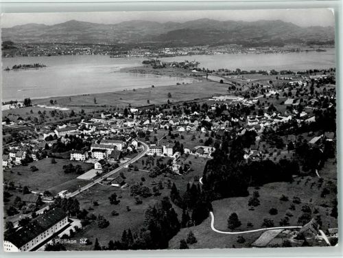 8808 Pfäffikon SZ - Flugaufnahme