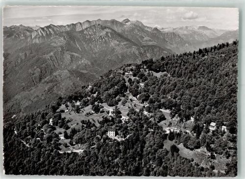 Monte Bré - Fliegeraufnahme