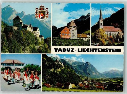 9490 Vaduz Foto AK Tracht Schloss Pfarrkirche