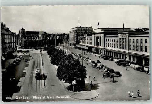 Genève Genf Place et Gare Cornavin Oldtimer Tram Bahnhof Schweiz