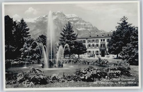 8750 Glarus - Hotel Glarnerhof, Volksgarten, Wiggis, Fontäne