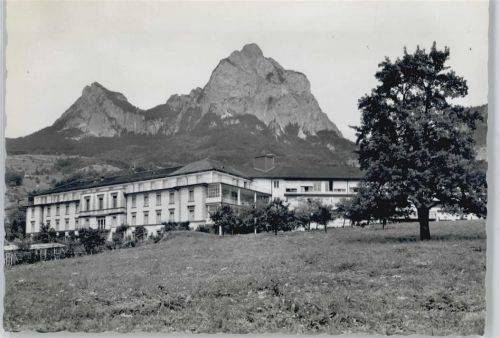 6430 Schwyz - Krankenhaus, Mythen