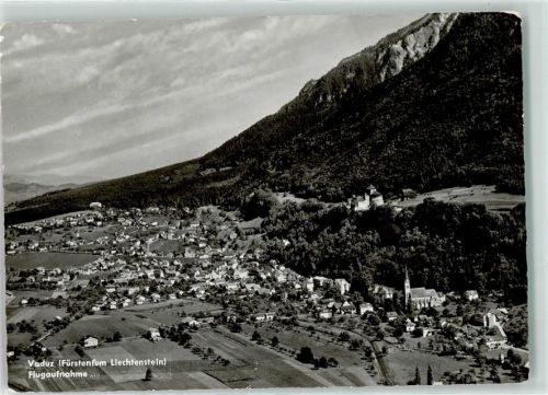 9490 Vaduz - Fliegeraufnahme