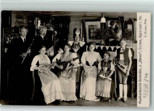 9108 Gonten 1920 Foto AK Hausmusik - Musikerfamilie Gmünder, z. "Bären"