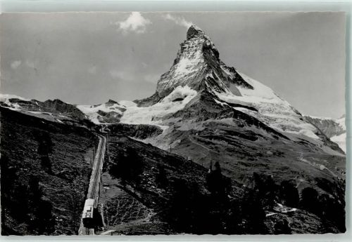Gornergrat - Gornergratbahn mit Matterhorn