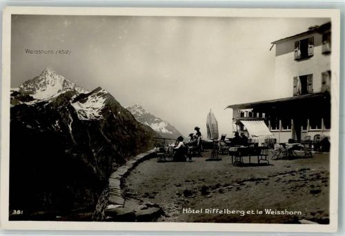 Riffelberg Gebrauchsspuren Hotel Terrasse Weisshorn