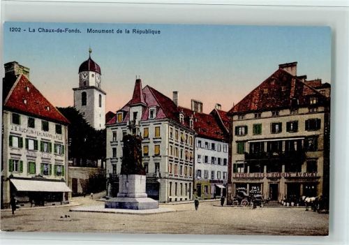 2300 La Chaux-de-Fonds - Monument de la République Pferdekutschen