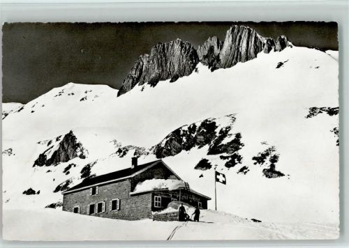 Corno Gries - Berggasthof Schweizer Flagge Winter