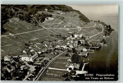 2513 Twann - Fliegeraufnahme mit Bielersee