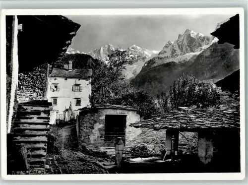 7610 Soglio - Dorfbrunnen