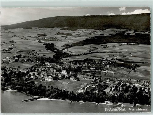 2024 St-Aubin-Sauges St-Aubin NE Gebrauchsspuren Fliegeraufnahme