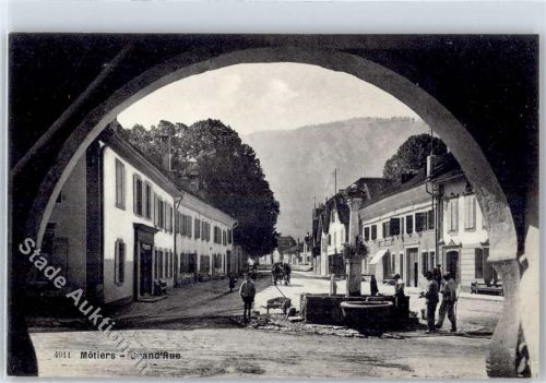 2112 Môtiers NE - Grand Rue Brunnen Pferdekutsche