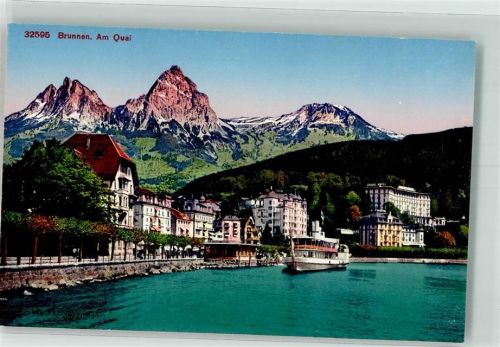 6440 Brunnen - Am Quai Raddampfer