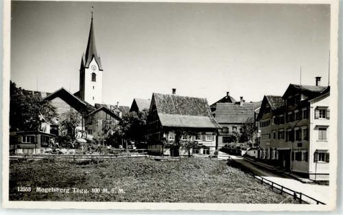 9122 Mogelsberg - Blick zur Kirche