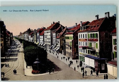2300 La Chaux-de-Fonds - Grand Fontaine rue Léeopold Robert