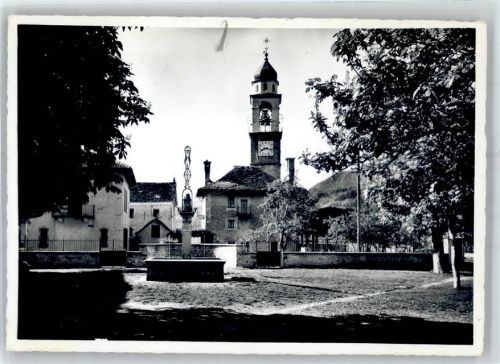 6652 Tegna - Kirche Platz Brunnen