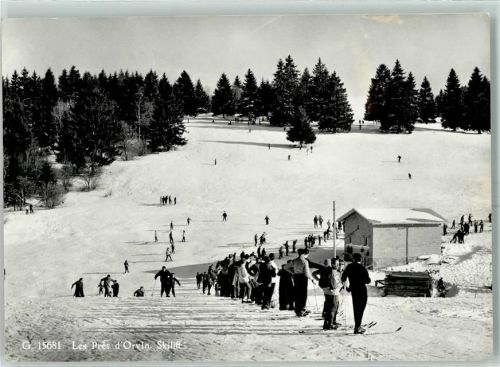 Les Prés d´Orvin - Skilift Skifahrer Winter