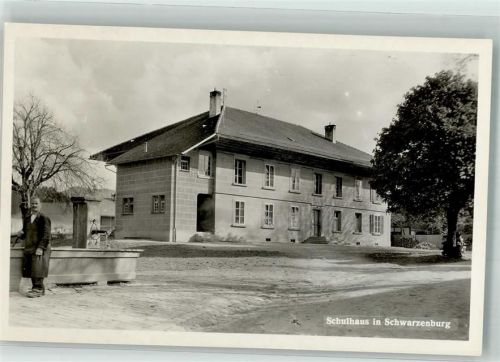 3150 Schwarzenburg Foto AK Schulhaus