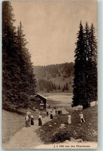 Lac Chavonnes - Spaziergänger am See