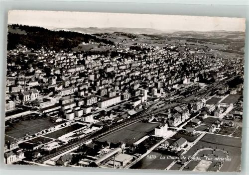 2300 La Chaux-de-Fonds 1951 - Fliegeraufnahme Bahnhof
