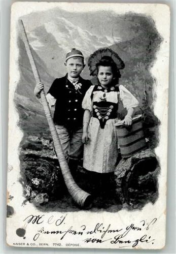 Zwei Schweizer Kinder in Tracht Alphorn 1904 Gebrauchsspuren