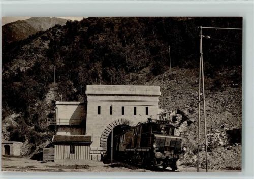 3900 Brig - La sortie du tunnel du Simplon à Brigue