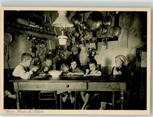 Tessiner Kinder Küche Motiv Schweiz Foto AK