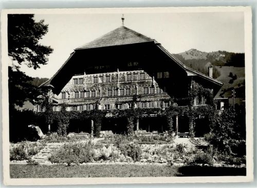 1658 Rossinière - Hotel Grand Chalet