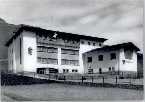 7189 Rueras - Schulhaus