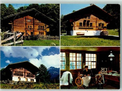 3715 Adelboden BE - Schweiz. Feilichtmuseum Ballenberg ob Brienz Bergbauernhaus aus Adelboden Haus v. Matten bei Interlaken 17. Jahrh. Hulligerhaus von Brienz Spinnerin