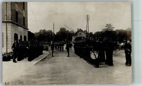 4000 Basel Bâle 1914 Foto AK Grenze Besetzung 1914 Wacht an der Eisenbahnbrücke Uniform