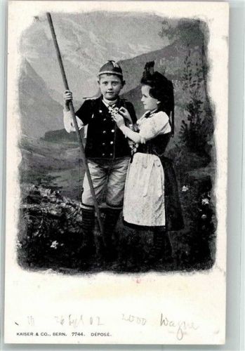 Mädchen und Junge in landestypischer Tracht Kinderpoesie Tracht Schweiz 1902