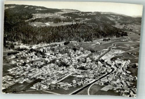 2108 Couvet 1960 Foto AK Fliegeraufnahme
