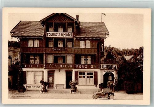 3916 Ferden Foto AK Auto Oldtimer Hotel Lötschberg