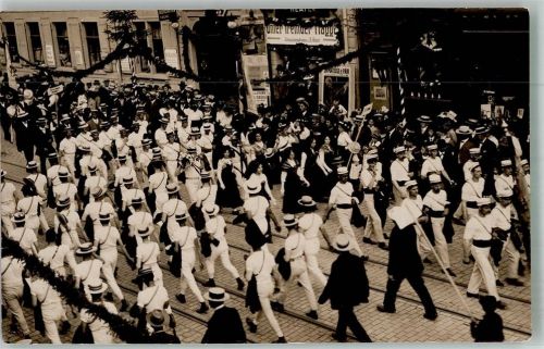 4000 Basel Bâle Foto AK Parade Festumzug Ort lt. Fotograf