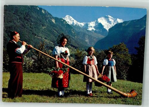 3800 Interlaken Foto AK Tracht Alphornbläser Mönch Jungfrua