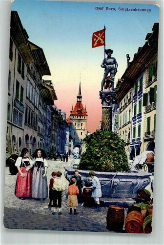 3000 Bern Berne Foto AK Denkmal Schützenbrunnen Tracht