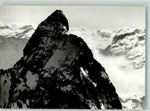 Matterhorn VS Winter Fliegeraufnahme Matterhorn